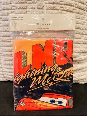GAP Pixar Kids 2-Piece Pajama Set - Lightning McQueen NEW